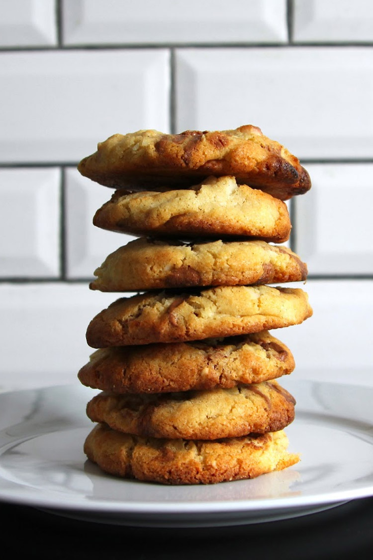 Cookies énormissimes noix de macadamia, chocolat lait caramel